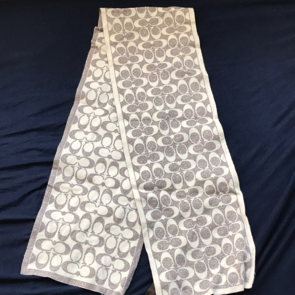Coach Winter scarf